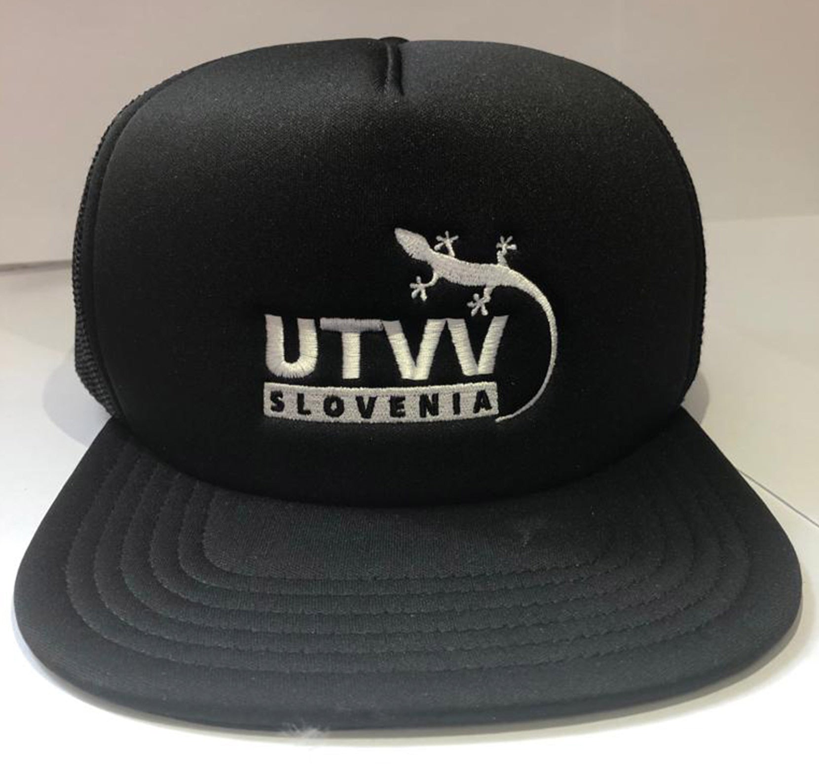 Cappello UTVV con visiera